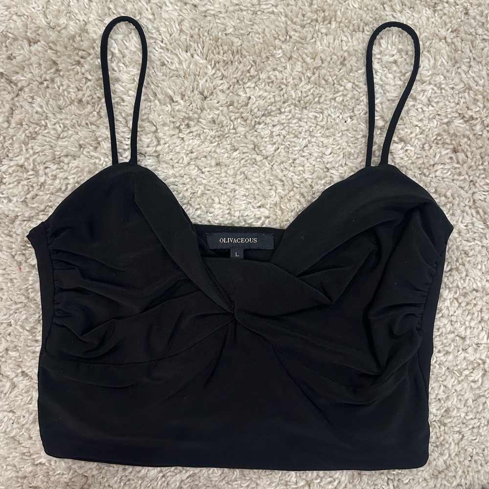 Olivaceous
Size Large
Black